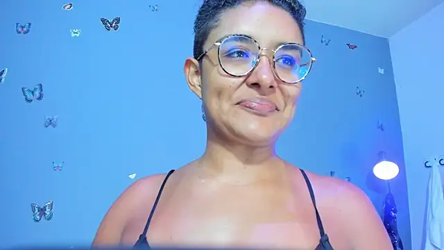 Snapshot of Kaira_mosse chatting on 10/03/25, 12:06 Kaira mosse online show from 10/03/25, 12:06