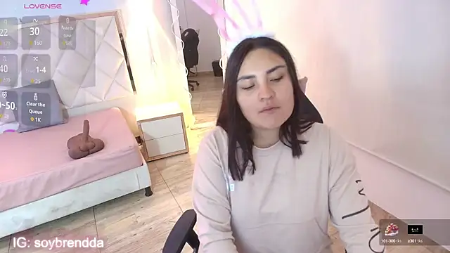 Brendda tay online show from 09/21/25, 03:22