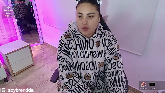 Brendda tay online show from 09/24/25, 03:02