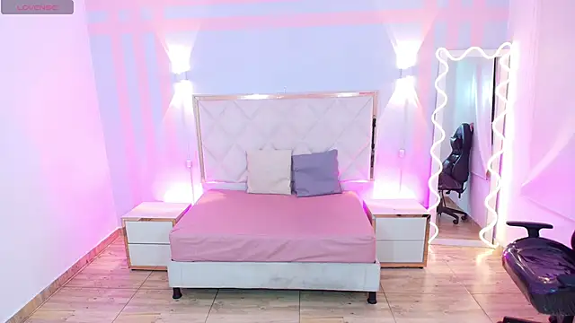 Brendda tay online show from 11/30/25, 03:18