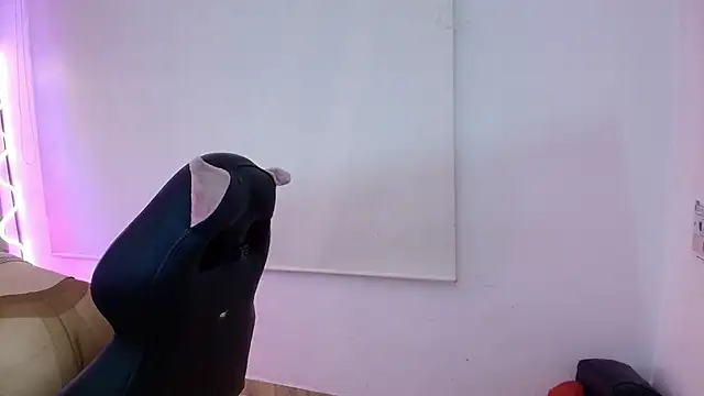 Brendda tay online show from 09/29/25, 03:13