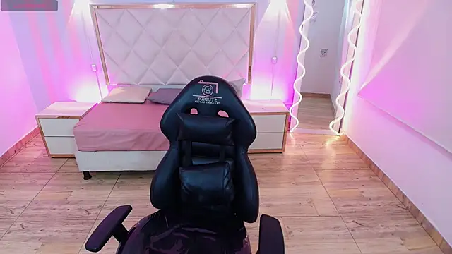 Brendda tay online show from 11/28/25, 02:56