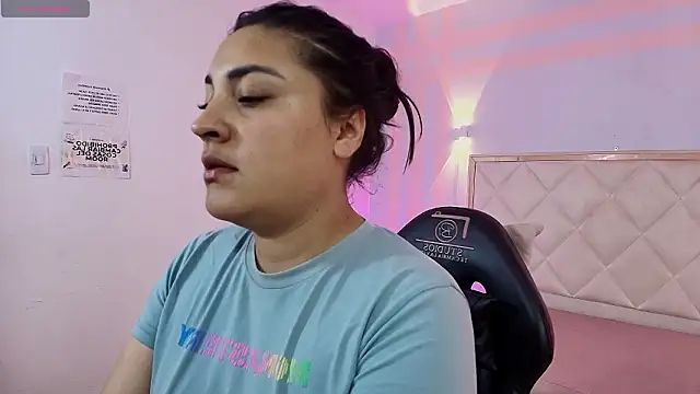 Snapshot of Brendda_tay chatting on 02/20/26, 03:03 Brendda tay online show from 02/20/26, 03:03