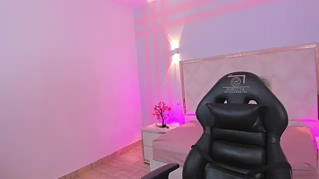 Brendda tay online show from 04/09/26, 03:19