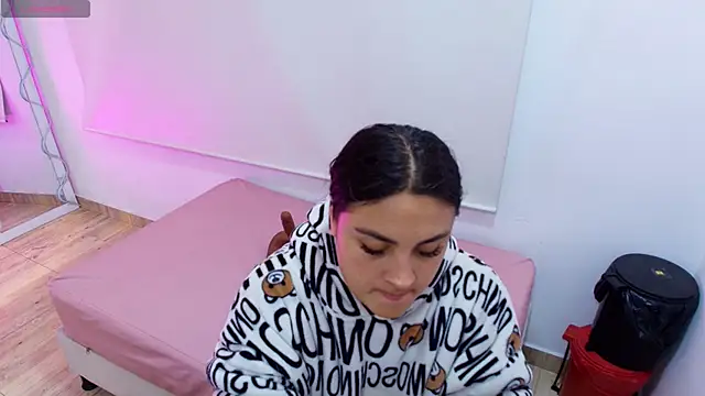 Brendda tay online show from 11/15/25, 03:10