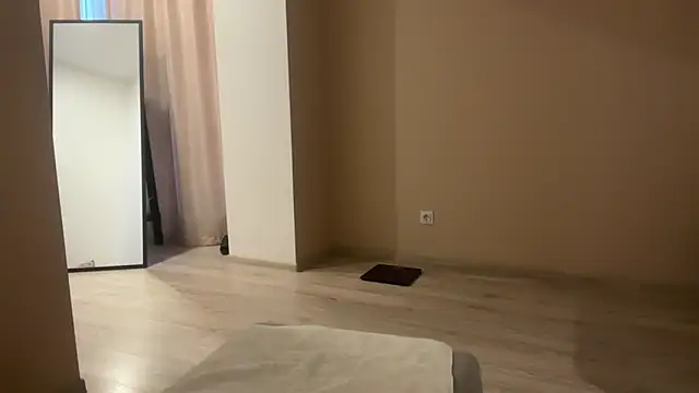 valeriaxxx1 online show from 04/13/26, 04:22