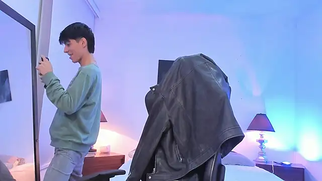 Snapshot of alexandersawyer chatting on 11/07/25, 01:48 alexandersawyer online show from 11/07/25, 01:48