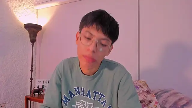 Snapshot of alexandersawyer chatting on 03/15/25, 09:52 alexandersawyer online show from 03/15/25, 09:52