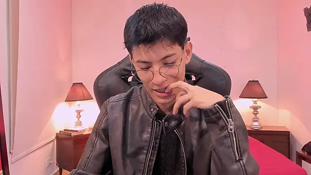 Snapshot of alexandersawyer chatting on 11/18/25, 01:03 alexandersawyer online show from 11/18/25, 01:03