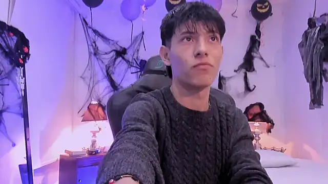 Snapshot of alexandersawyer chatting on 10/30/25, 12:14 alexandersawyer online show from 10/30/25, 12:14