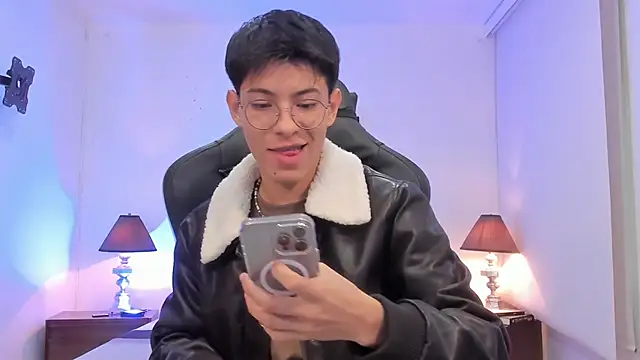 Snapshot of alexandersawyer chatting on 11/26/25, 12:38 alexandersawyer online show from 11/26/25, 12:38