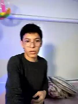 Snapshot of alexandersawyer chatting on 03/22/25, 11:42 alexandersawyer online show from 03/22/25, 11:42