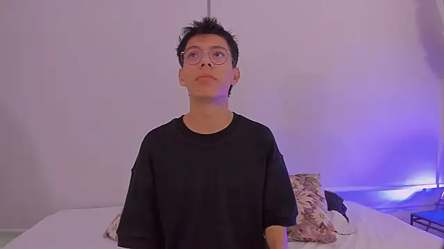 Snapshot of alexandersawyer chatting on 11/29/25, 04:45 alexandersawyer online show from 11/29/25, 04:45