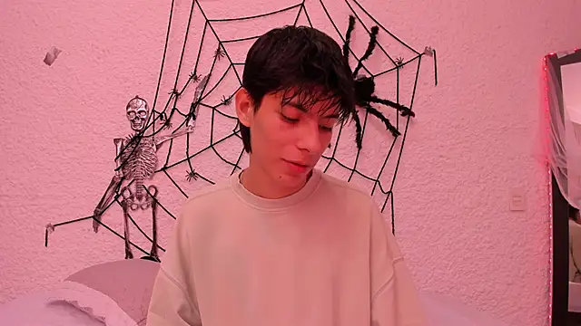 Snapshot of alexandersawyer chatting on 10/22/25, 04:01 alexandersawyer online show from 10/22/25, 04:01