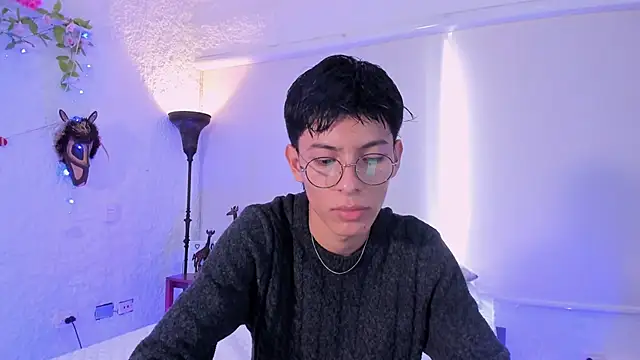 Snapshot of alexandersawyer chatting on 03/11/25, 02:29 alexandersawyer online show from 03/11/25, 02:29