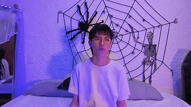 Snapshot of alexandersawyer chatting on 10/08/25, 04:14 alexandersawyer online show from 10/08/25, 04:14