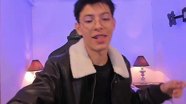 Snapshot of alexandersawyer chatting on 11/28/25, 12:05 alexandersawyer online show from 11/28/25, 12:05