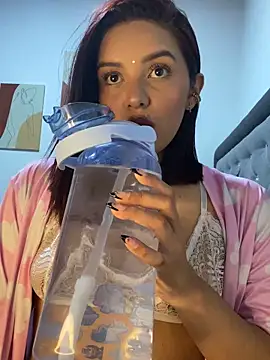 Melanyprada online show from 11/15/25, 04:38