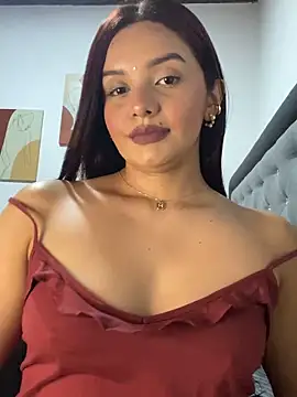 Melanyprada online show from 11/22/25, 04:55