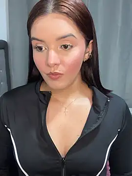 Melanyprada online show from 03/20/26, 04:02