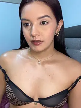 Melanyprada online show from 05/10/26, 09:35