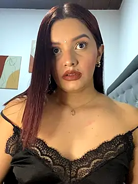 Melanyprada online show from 11/17/25, 04:05