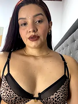 Melanyprada online show from 11/23/25, 06:12