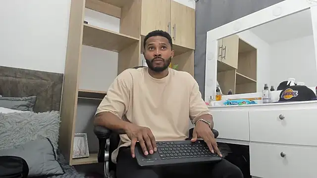 karsonmorris online show from 10/25/25, 09:48