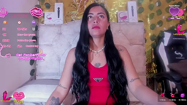 Snapshot of cristalconnorr chatting on 12/15/25, 05:52 cristalconnorr online show from 12/15/25, 05:52