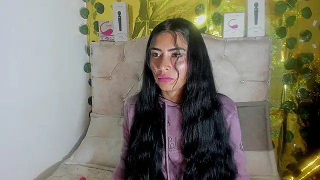 Snapshot of cristalconnorr chatting on 05/01/26, 02:33 cristalconnorr online show from 05/01/26, 02:33
