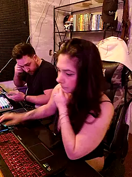 CoelhinhaGostosa online show from 11/22/25, 05:50