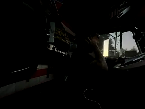 Snapshot of XMeF10 chatting on 11/05/25, 10:24 XMeF10 online show from 11/05/25, 10:24