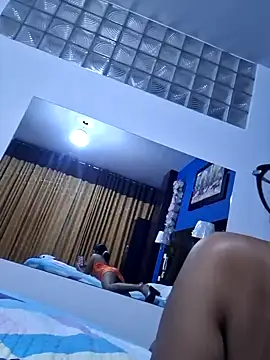 yarely9 online show from 02/10/25, 12:41