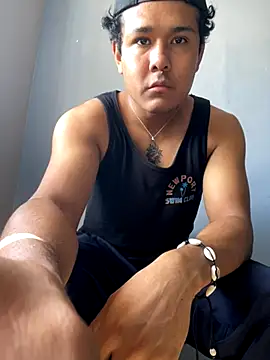 Snapshot of Brencuz chatting on 09/28/25, 04:47 Brencuz online show from 09/28/25, 04:47