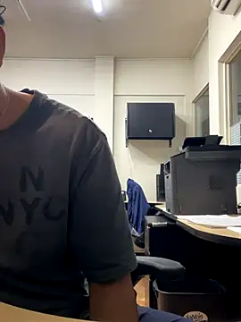 Snapshot of Brencuz chatting on 09/20/25, 04:01 Brencuz online show from 09/20/25, 04:01