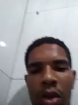Snapshot of jviciado chatting on 02/14/25, 10:47 jviciado online show from 02/14/25, 10:47