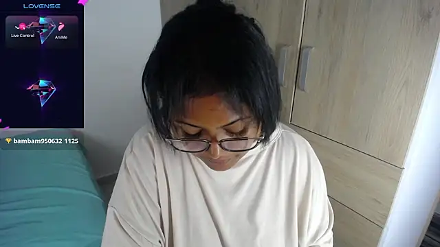 Snapshot of miajoseph_ chatting on 03/21/25, 07:33 miajoseph online show from 03/21/25, 07:33