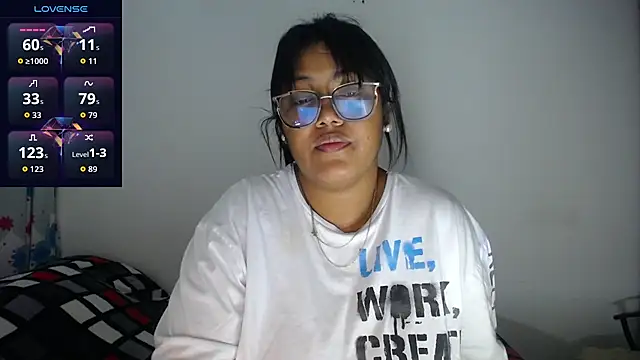 Snapshot of miajoseph_ chatting on 10/27/25, 02:23 miajoseph online show from 10/27/25, 02:23