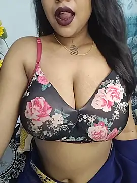 Snapshot of Sexy_Anika-for_you chatting on 06/17/26, 06:13 Sexy Anika-for you online show from 06/17/26, 06:13