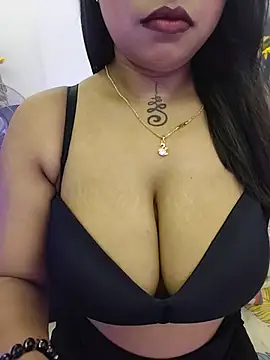Snapshot of Sexy_Anika-for_you chatting on 07/06/26, 01:07 Sexy Anika-for you online show from 07/06/26, 01:07