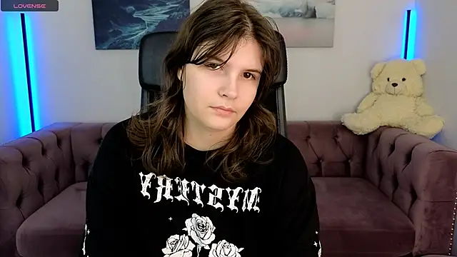 Ruyjin Choi online show from 11/04/25, 10:30