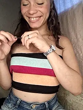 HelenHoltz online show from 10/31/25, 03:41