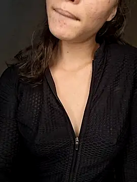 HelenHoltz online show from 09/18/25, 03:26