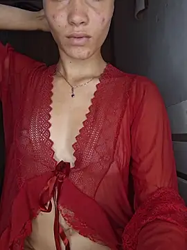 HelenHoltz online show from 12/04/25, 01:54