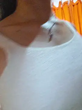 Snapshot of HelenHoltz chatting on 03/09/26, 06:11 HelenHoltz online show from 03/09/26, 06:11