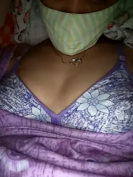 Snapshot of Avantika19 chatting on 01/07/25, 08:24 Avantika19 online show from 01/07/25, 08:24