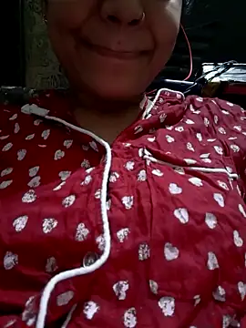 Snapshot of Avantika19 chatting on 03/31/26, 09:44 Avantika19 online show from 03/31/26, 09:44