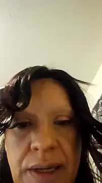 Layla-Lana online show from 12/18/25, 12:20