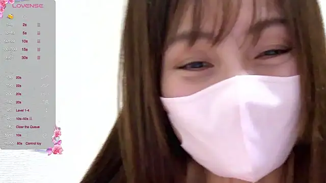Snapshot of caro-caro chatting on 02/18/25, 06:37 caro-caro online show from 02/18/25, 06:37