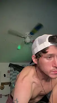 Snapshot of bigdckstud chatting on 12/22/25, 07:36 bigdckstud online show from 12/22/25, 07:36